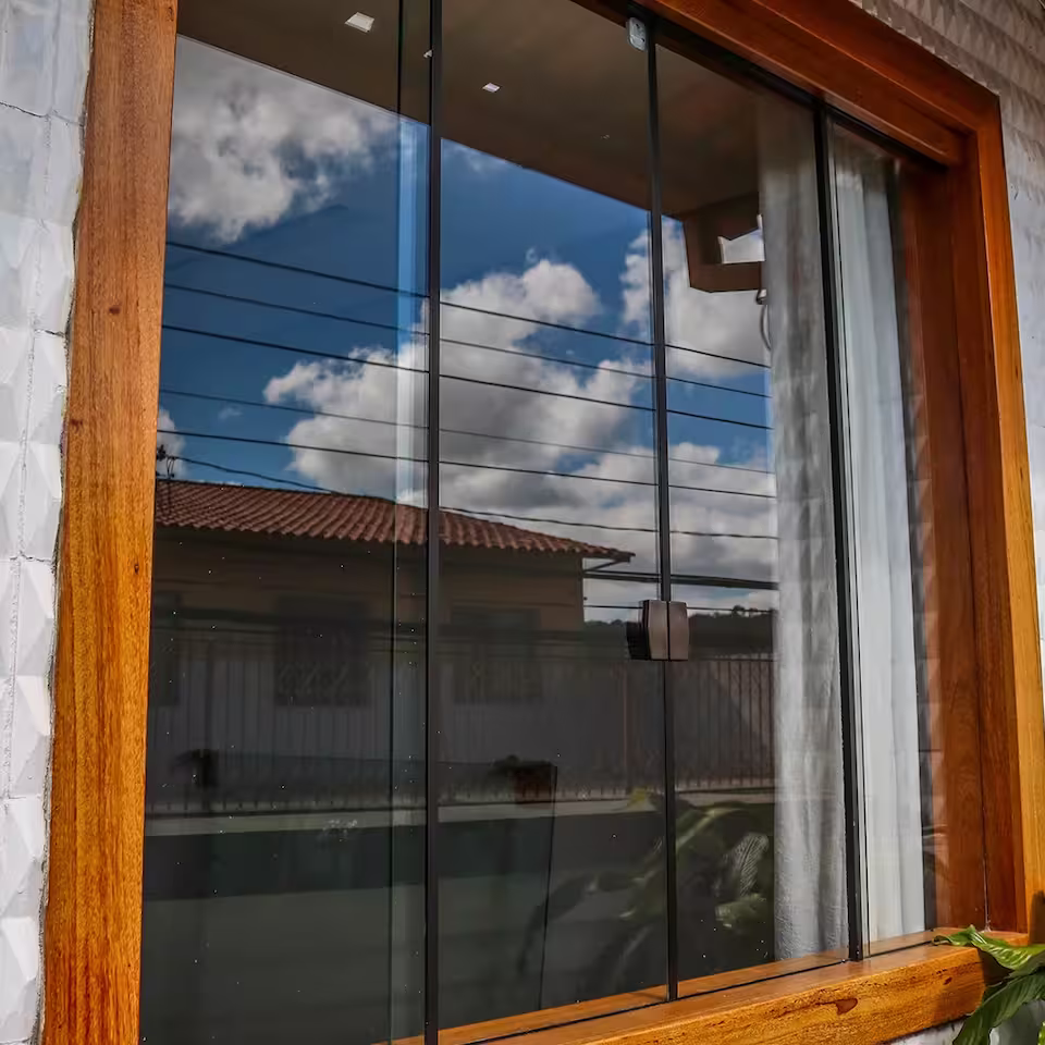 Janela com Vidro Temperado 6mm Lado